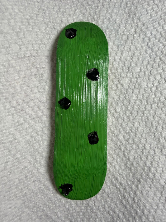 30MM POLKA DOT FINGER SKATEBOARD