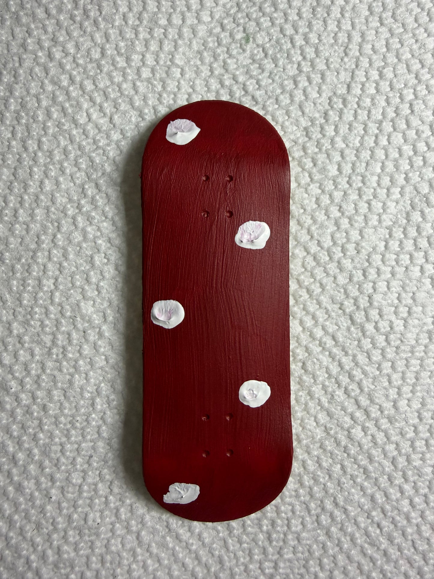 32MM POLKA DOT FINGER SKATEBOARD